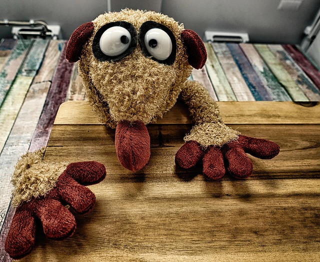 ぬいぐるみを殴ってしまう理由