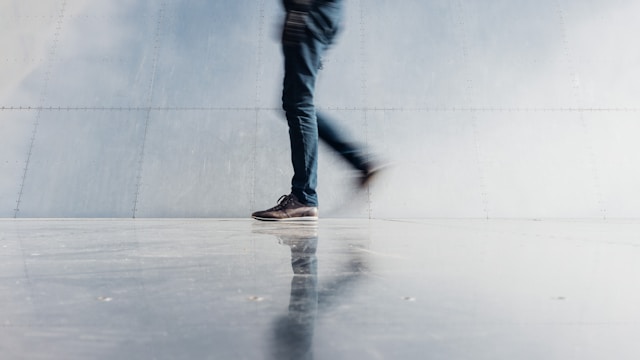 恨み続ける人がやりがちな行動パターン